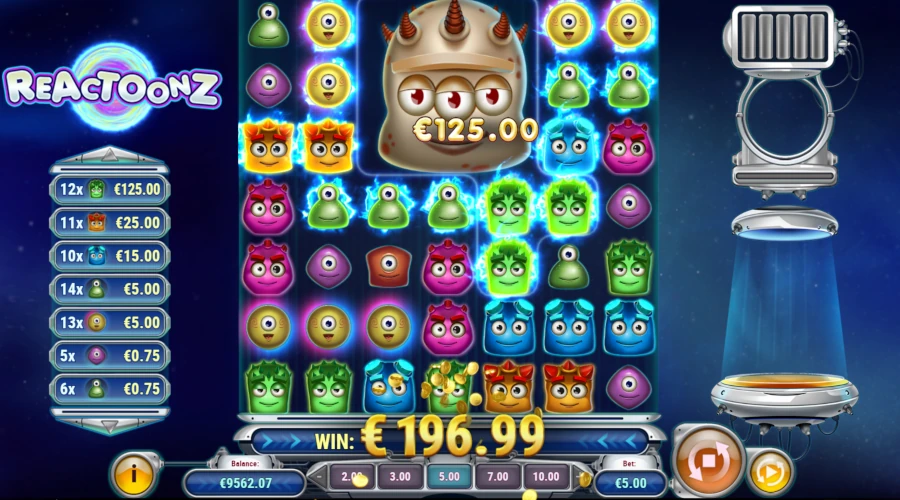 Play’n GO Reactoonz slot gameplay showing 7x7 grid layout, cascading win sequences, and Quantum Meter bonus triggers