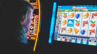 How Slot Machines Help Novices Build Confidence